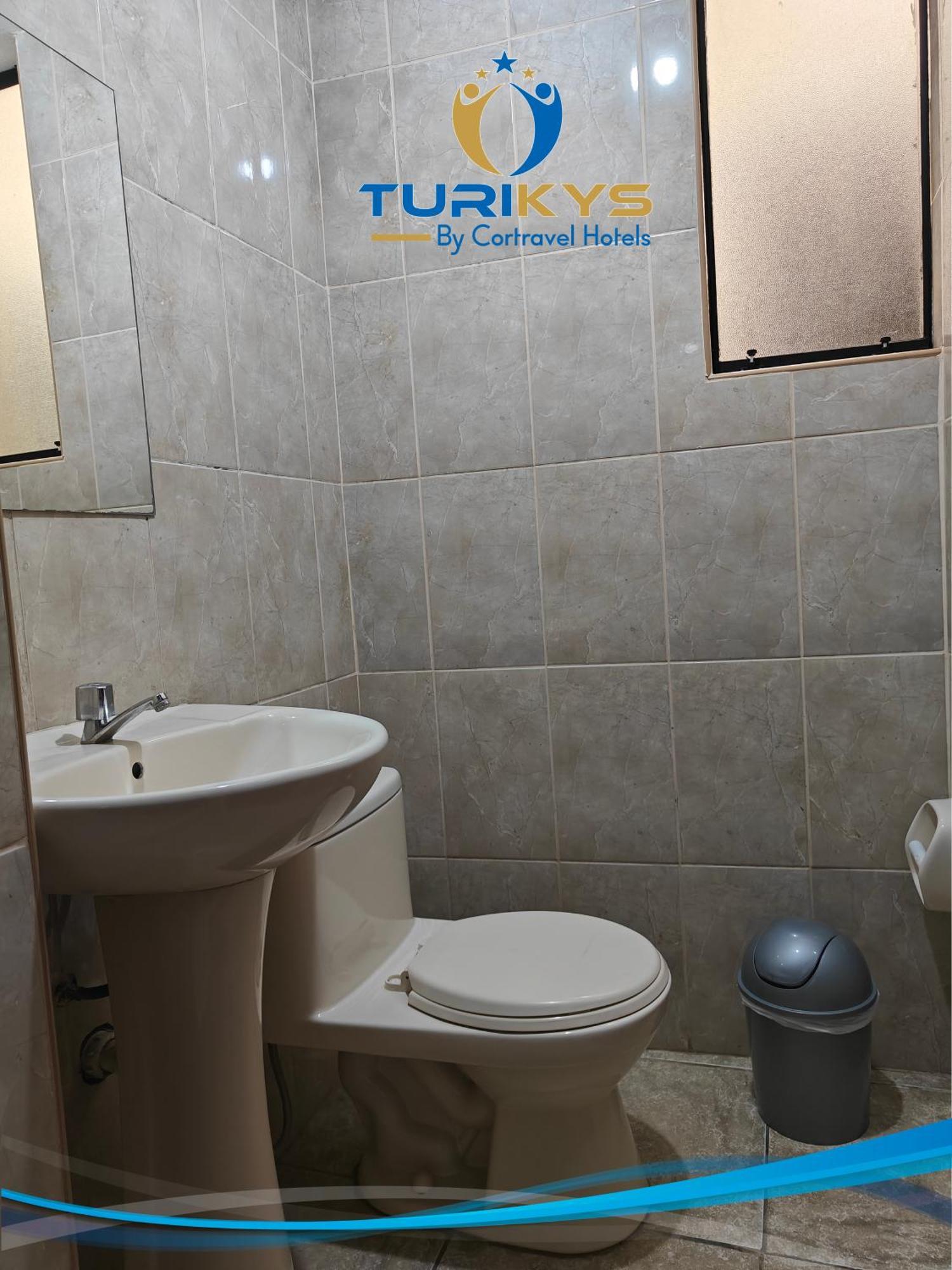 Hotel Turikys Churin Habitación foto
